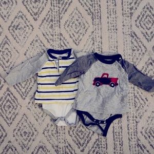 Gap Baby boy onesies t shirt Christmas red truck plaid